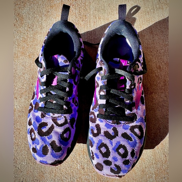 Brooks Women's Purple Leopard Print Revel Athletic Shoes - Picture 8 of 9